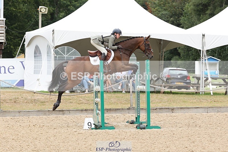 250803A-140722-14537 - P-710-Isla.Kitson-BLUES.CLOUD