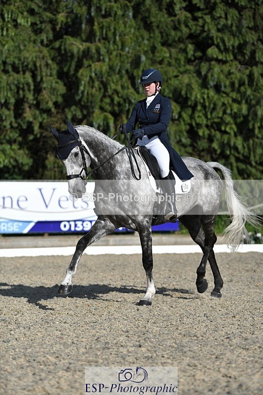 230525-174339-03590 - 130-CFH_DAKAR_HILL-Millie_Juleff-WEDTrotUp+DR