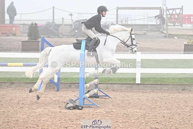 260308-142948-03233 - Cls 15 British Novice and 80cm