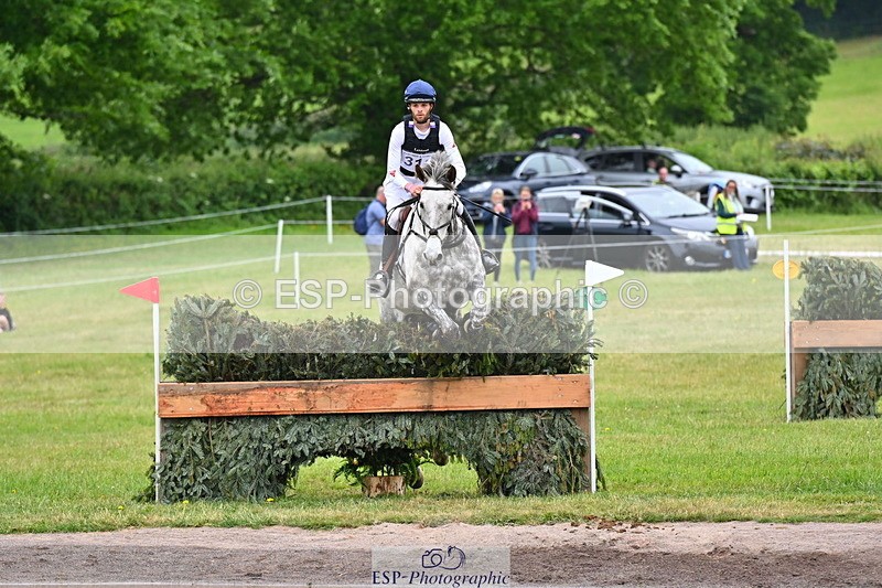 250524A-120206-10058 - B-311-Barnie.Brotherton-WHIXLEY.QUALITAS