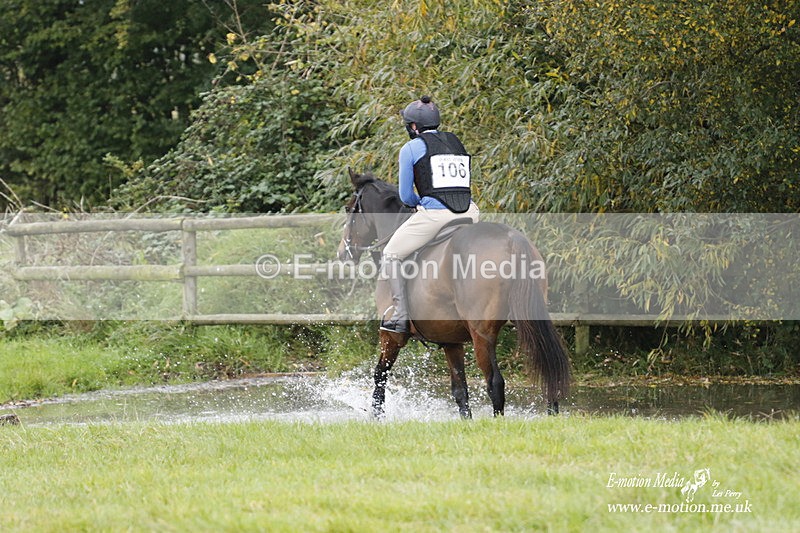  WWHT 171021 2005 - Novice Pairs (0.80m)  17/10/21