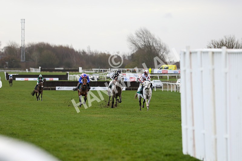 281223-Race 2-Sea Grey-3228 - Race 2