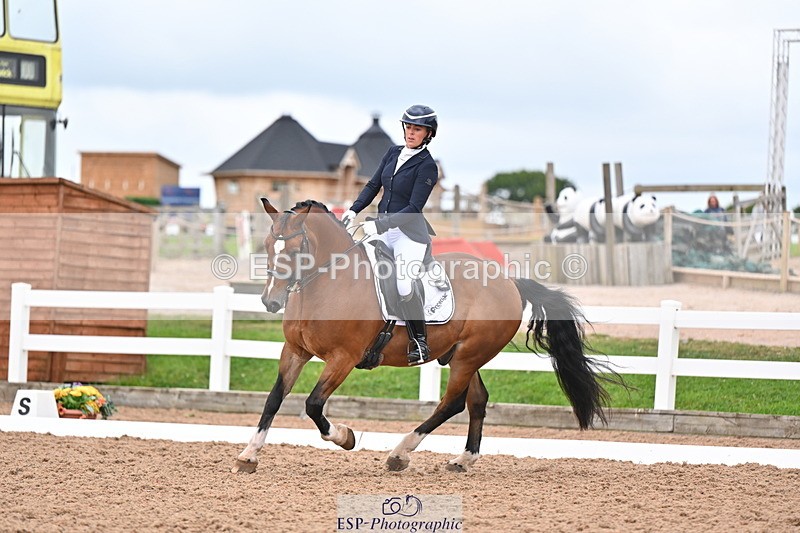 240817A-164807-10603 - 267-Jane.Hendy-Cefnbangor.Rob.Roy