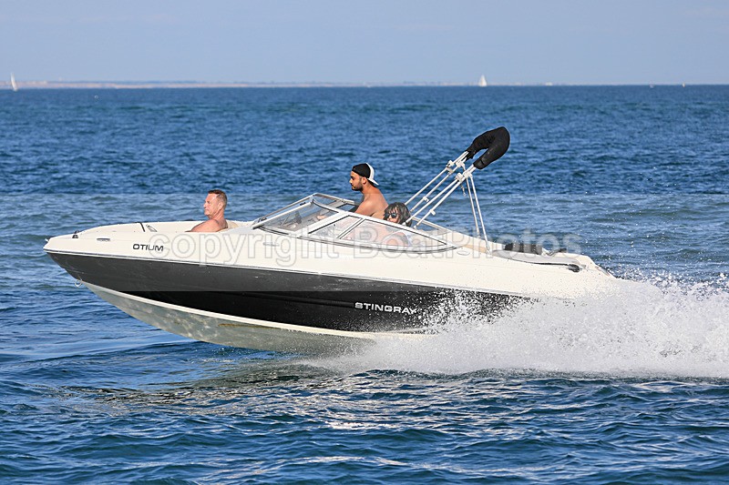 180804 OTIUM - STINGRAY 1Y3A5942 - Motorboats - Open