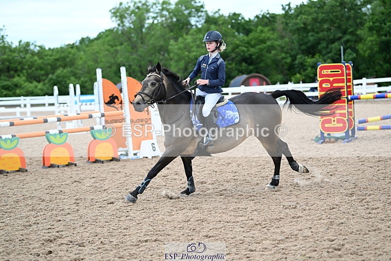 240608A-152346-01622 - Cls 11 Pony Newcomers and 1m Open