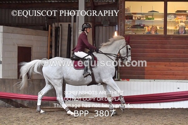 BPP_3807 - CLASS 24 Senior Newcomers/ 1.10m Open