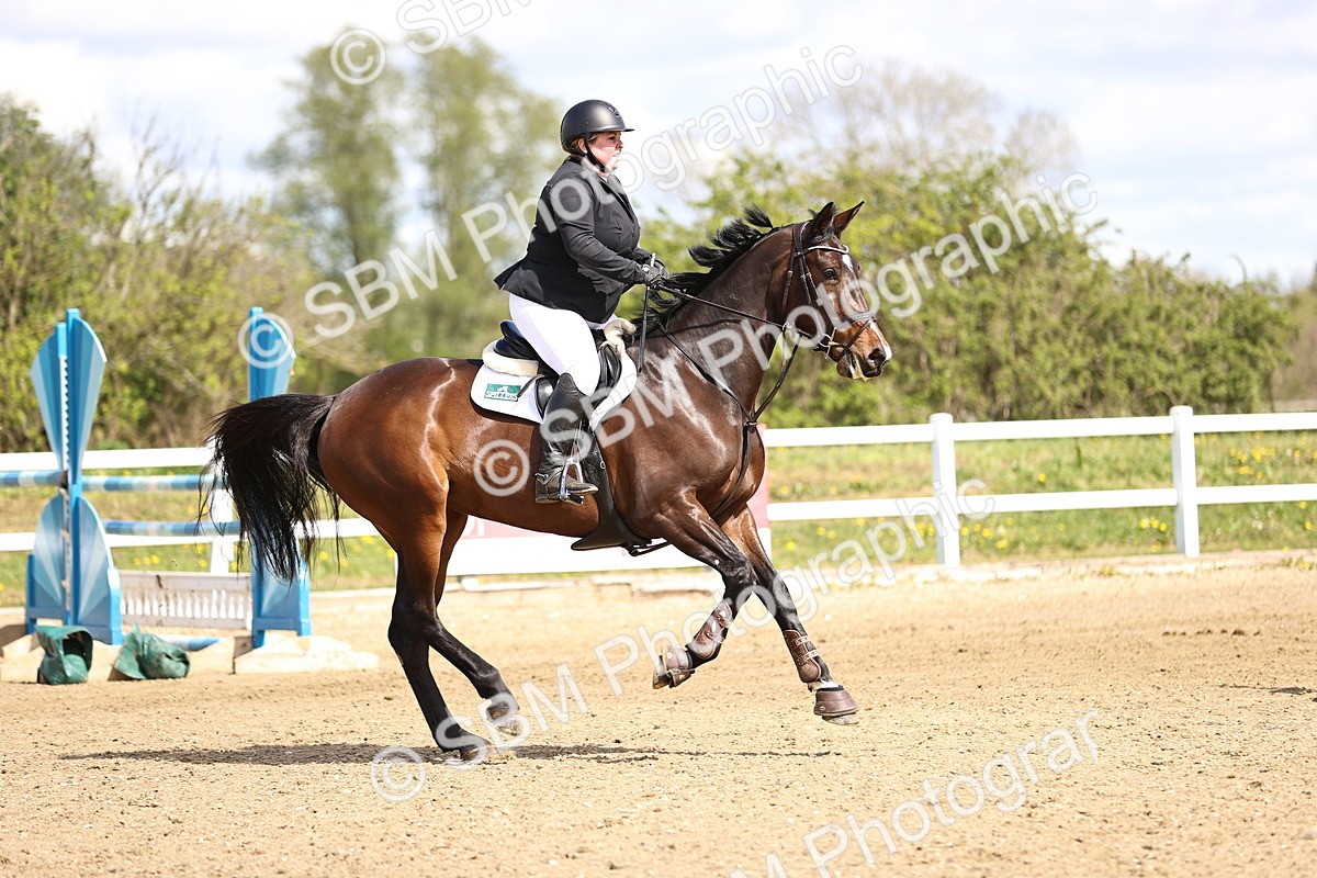 SBM_004101 - Class 17 - Senior Newcomers - 1.10m
