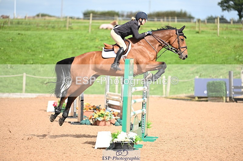 240912A-142607-02176 - Cls 5 National 1.30m Open