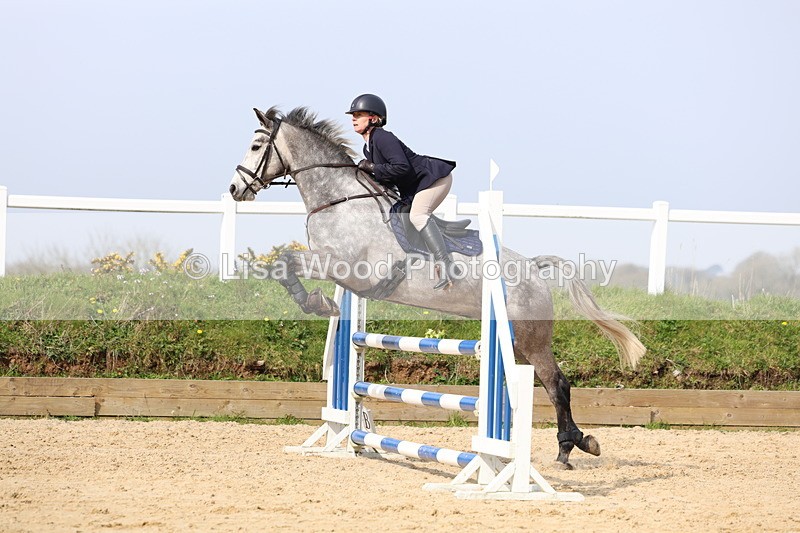 3E7A6798 - Class 4: Senior British Novice/90cm open