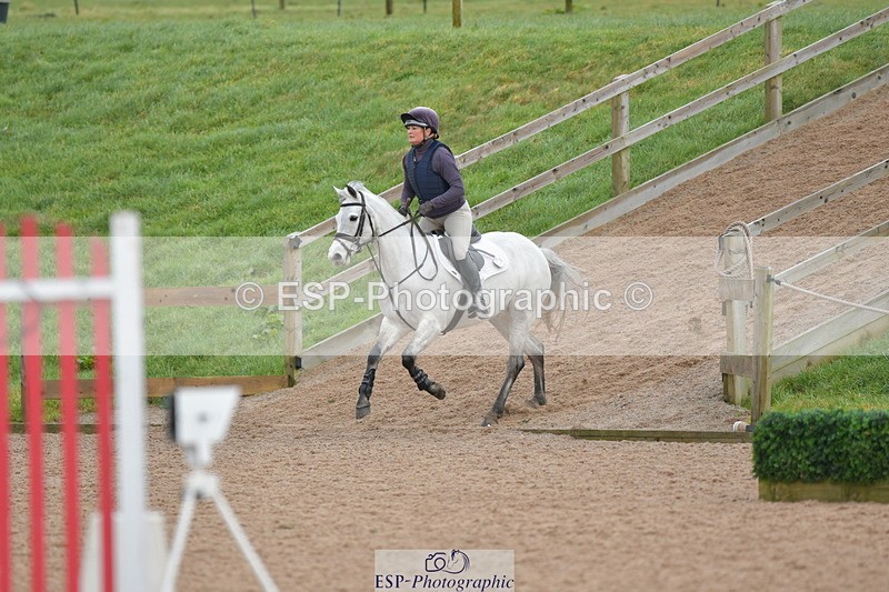 240203A-095910-00006 - 70cm