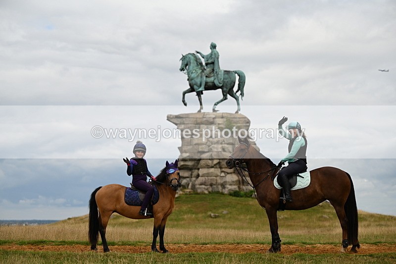 DSC_6158 - Time at Statue 12:17 to 12:44