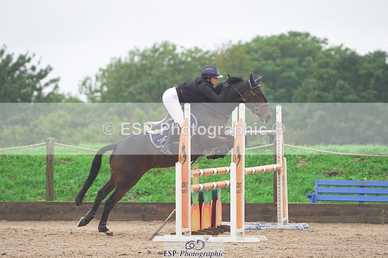 231017A-160608-07778 - Cls 31 Snr 1m Derby