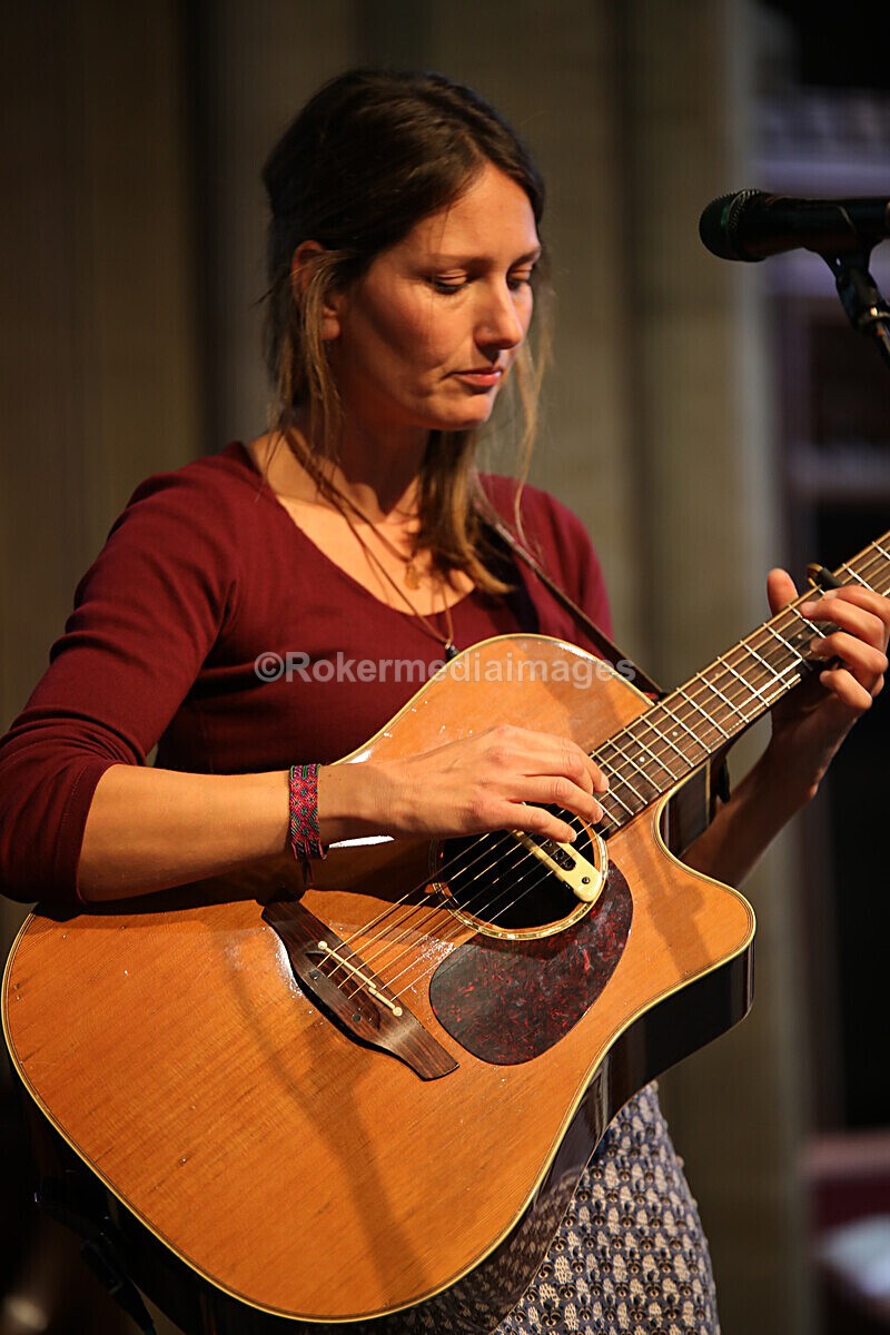 FOLK N BLUES-122 - FOLK and BLUES SEPT 2022
