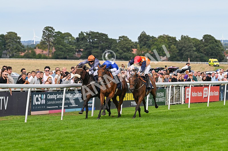 300826-Race 6-Court Legend-1537 - Race 6 4.30pm Return Of The Legend Martin Spencer Nursery Handicap