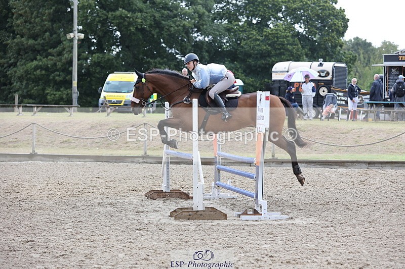 250831A-131944-10293 - Cls 42 Snr 1m Grand Prix