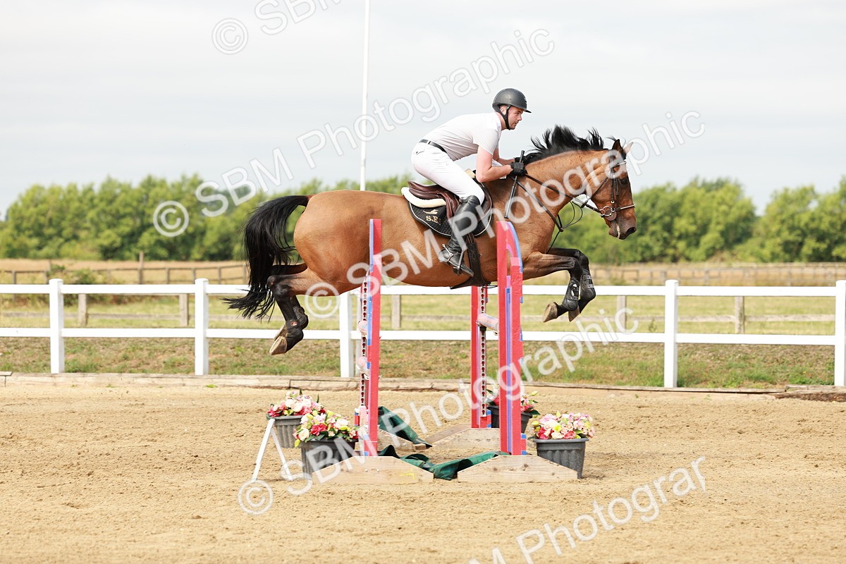 SBM_016901 - Class 20 - Senior Newcomers - 1.10m