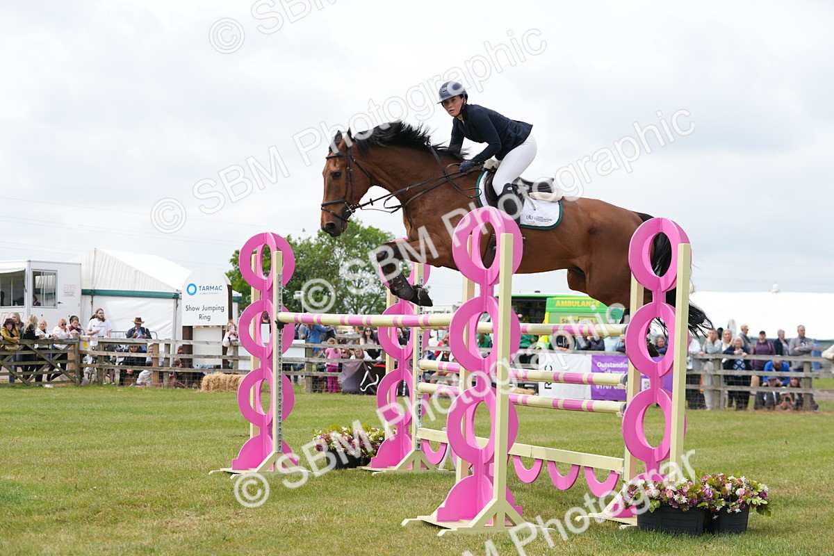 SBM_06565 - Class 202 - National 1.40m Open