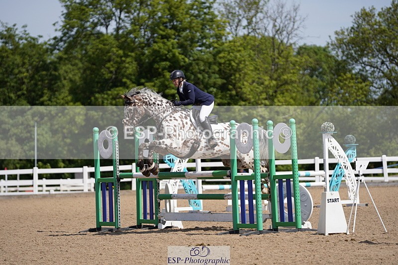 230528A-111124-06477 - Cls 31 Scope 1m Champ Quali & Open