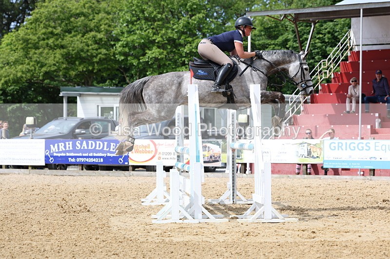 3E7A7375 - Class 7: Senior Newcomers/1.10m open