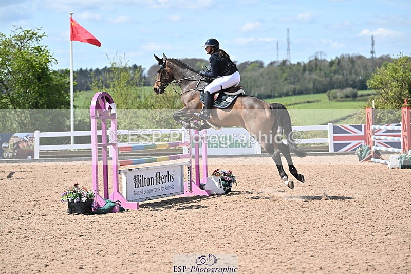 240418A-132926-03489 - Cls 13, 1 Star Bronze Tour 1.10m