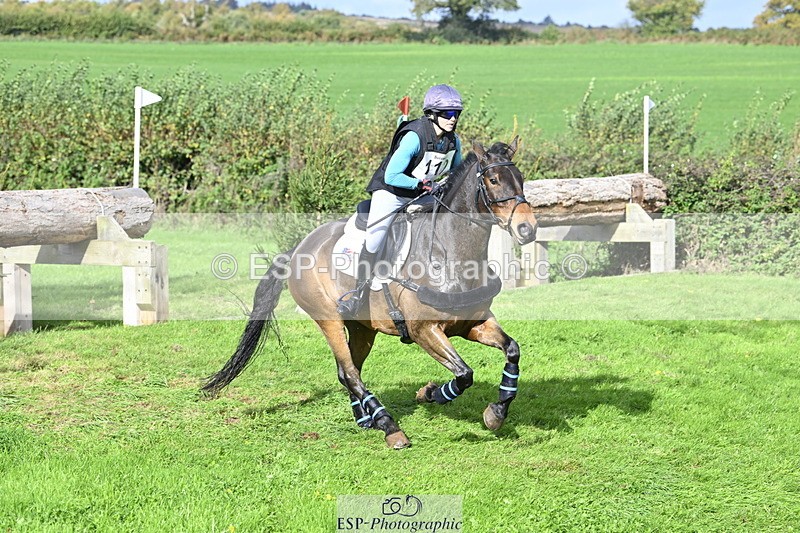 251024A-121112-08924 - B-112-Christina.Wiederkehr