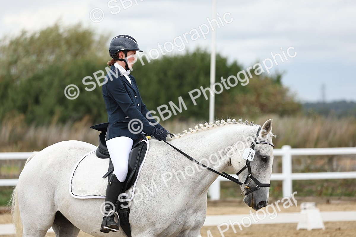 SBM_002658 - Class 7 - Novice 2 Warm Up