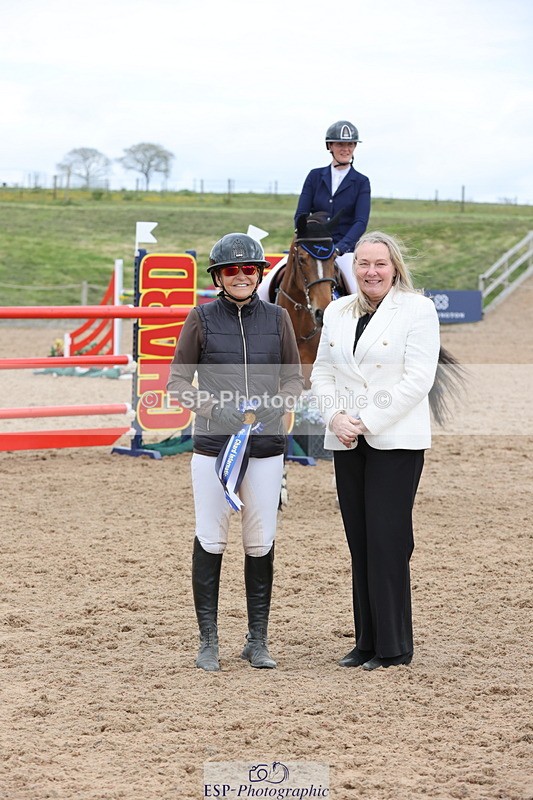 240419A-131855-07654 - Cls 6, 2 Star Medium Tour 1.35m