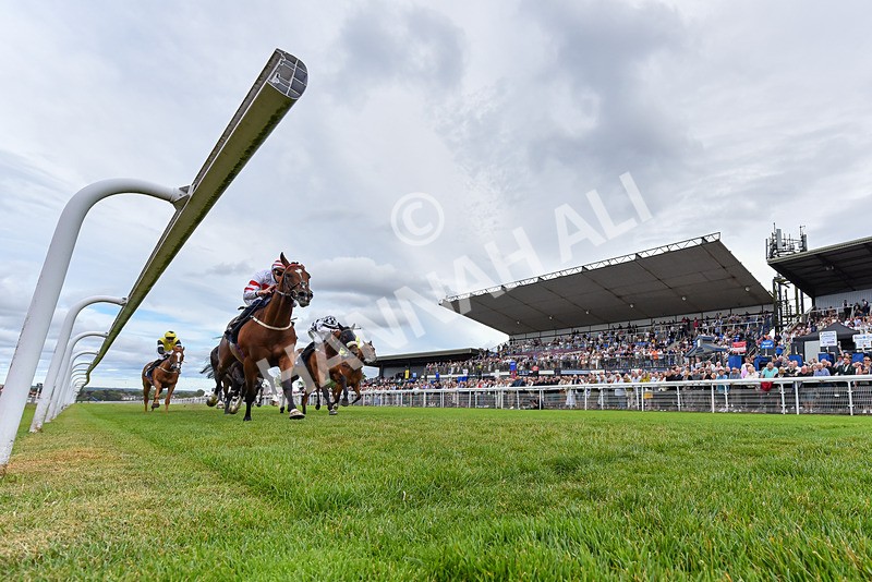 040726-Race 6-Highland Olly-2039 - Race 6 17.10pm Weatherbys Racing Bank Handicap