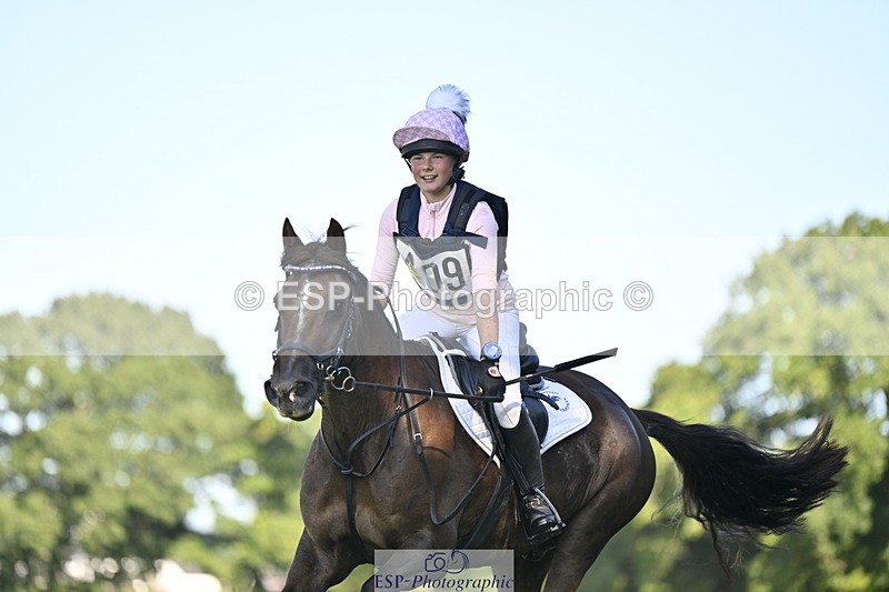 240811A-170520-06729 - 409-