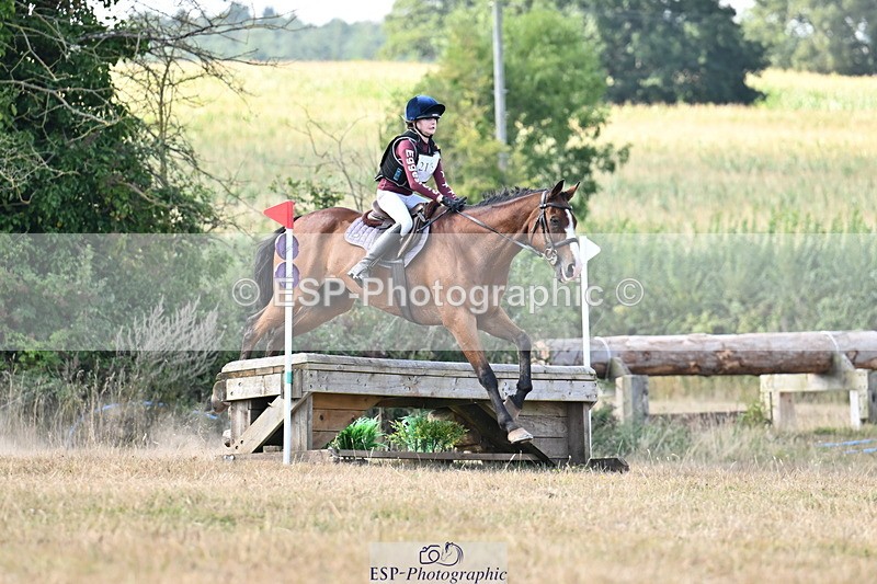 250824A-154426-39331 - 2173-Esmae.Leonard-Red