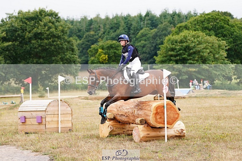 250803A-103248-10243 - K-451-Mae.Jackson-SWEET.RIOT