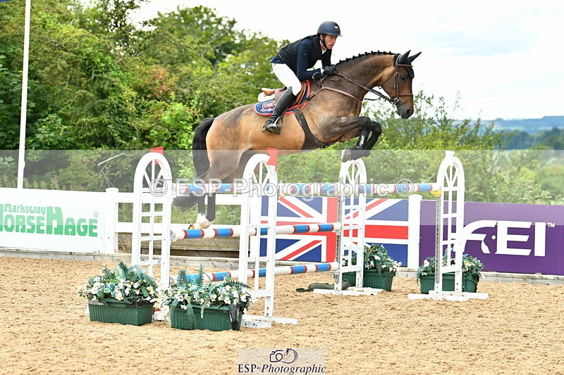 230721A-142042-06857 - Cls 22, 1 Star Gold 1.30m