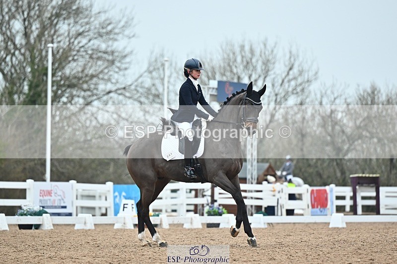 250214-142246-02179 - 207-Beatrice.Butterworth-Ivo.II