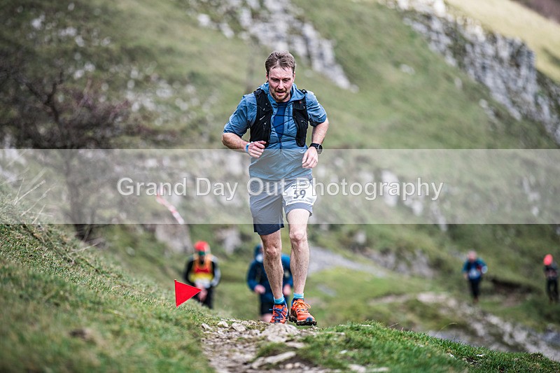 Litton-477 - Litton Christmas Cracker Fell Race (Limestone Series) Sunday 14th December 2025