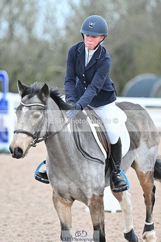 231119A-084510-04219 - Sun Cls 2 British Novice & 80cm Open