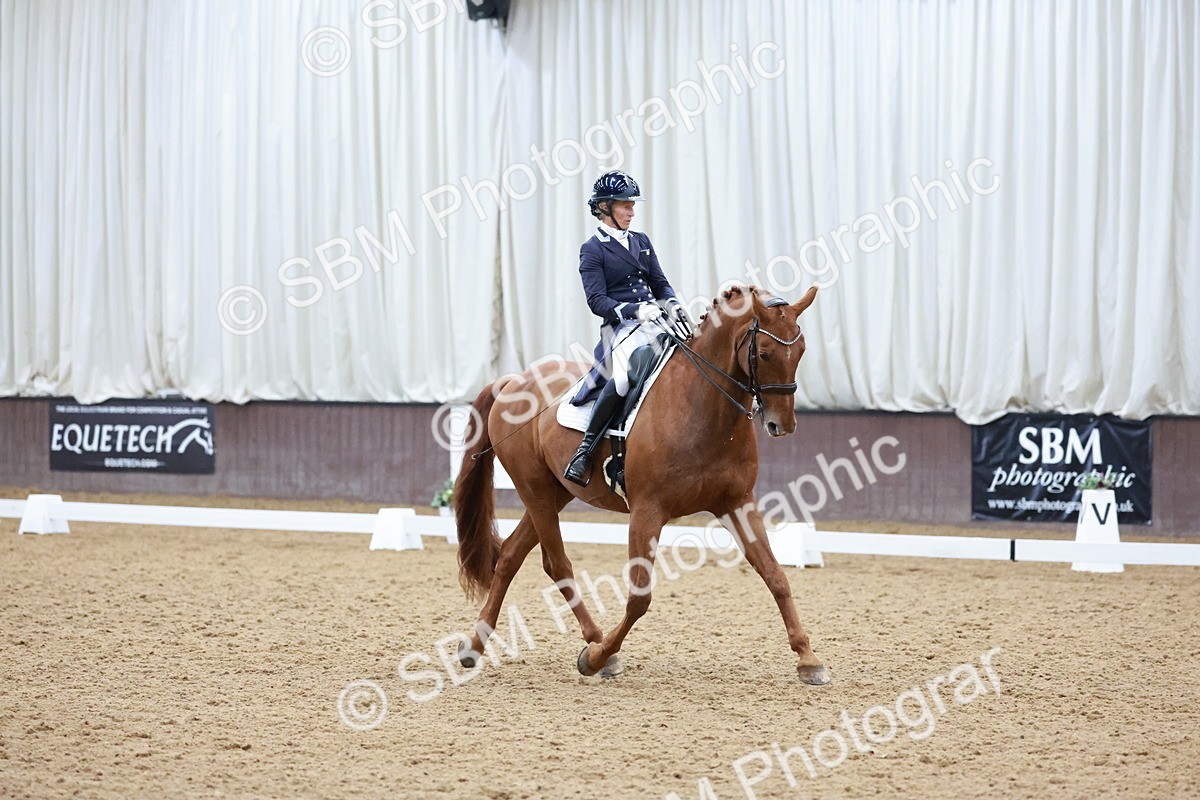 SBM_020852 - Class 13 - FEI INT I - 16.26-17.14