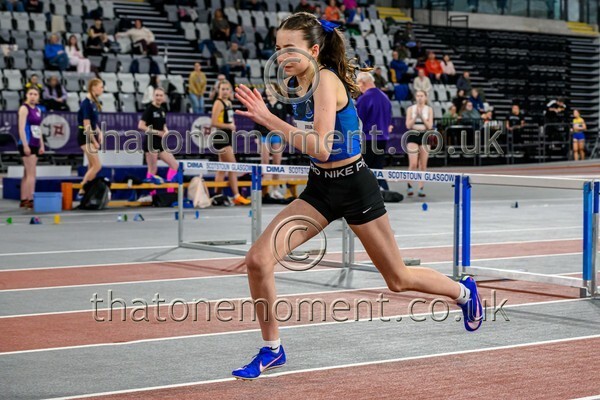 AgeInd25SAT-917411 - Track Female Set One