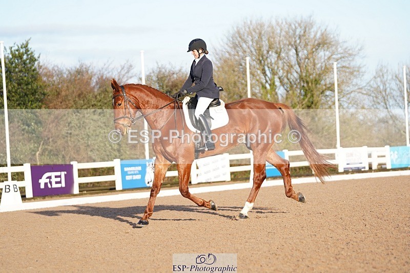 241214-104020-00223 - 136-NATALIE.PASSMORE-U.Legend