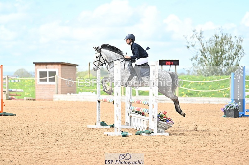 240504A-112400-01186 - Cls 3 Pony Discovery & 90cm Open