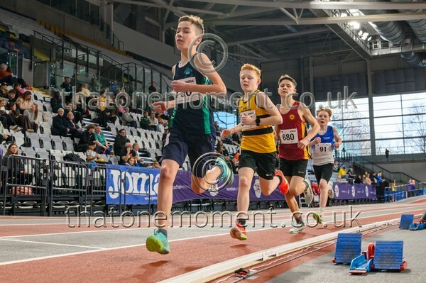 Age26SUN-811226 - Track Male Set One