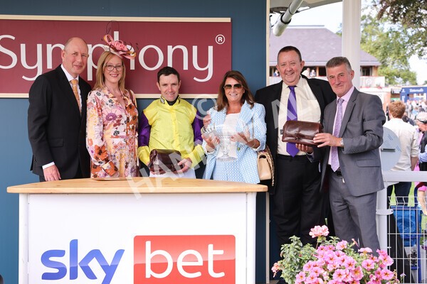 yr17082022r1-074 - Race 1 1.50pm Sky Bet & Symphony Group Stakes