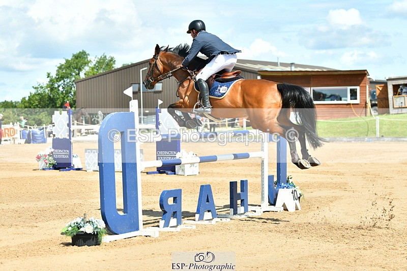 230720A-105348-02006 - Cls 5, 2 Star Medium 1.35m