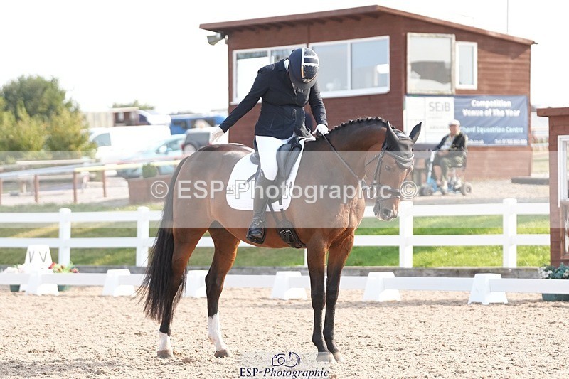 250817-091719-07122 - 047-Hannah.RogersWoodendfarm.Viva