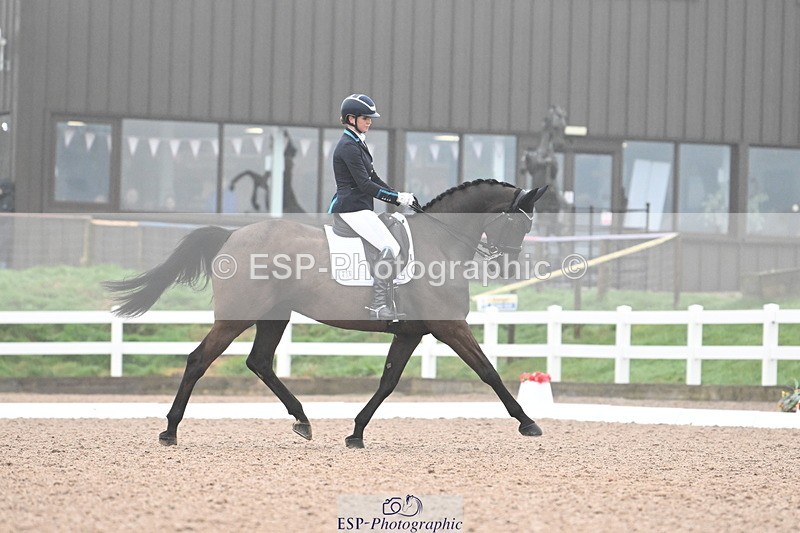 240217A-095014-00631 - 218-Jessica.Davies-Nemo.II