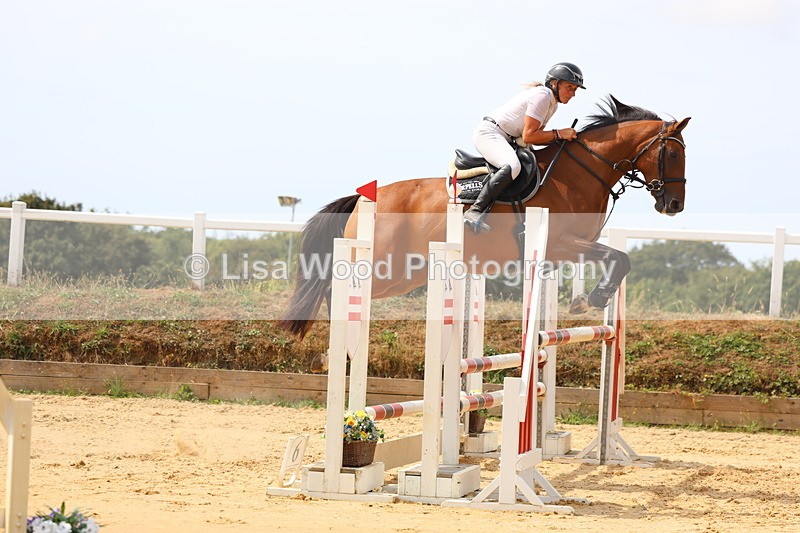 3E7A4242 - Class 7: Senior Newcomers/1.10m open