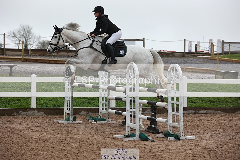 231112A-135152-04688 - Cls 20 Newcomers & 1.10m Open