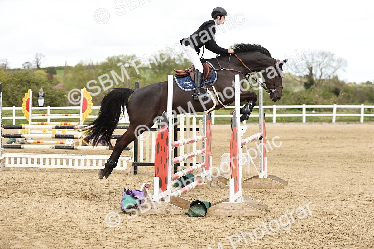 SBM_001279 - Class 4 - Senior Newcomers - 1.10m