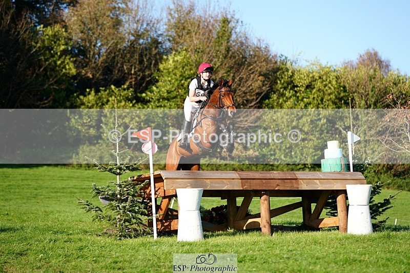 241026-153058-14375 - 594-Miya.Johns-BOWHAYLANDS.SKYFALL