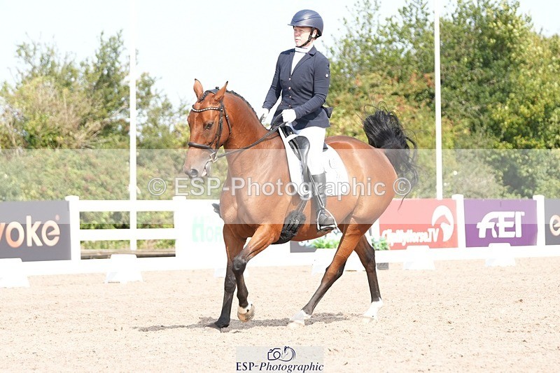 250817-105736-08196 - 151-Shona.MclauchlanLuca.Me.Go