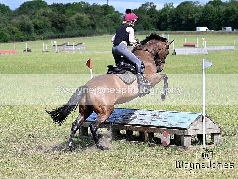 WJ7_9084 - Kellie Jade Ellie XC training with Kelly Harris 28-06-26